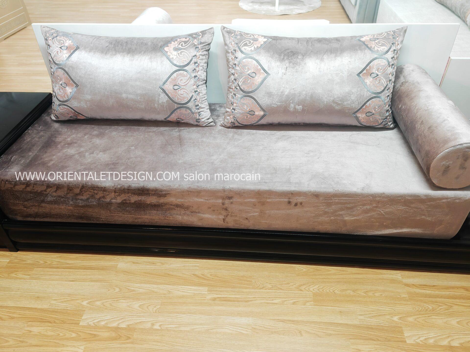 Tissu Velours Rose Poudré - Élégance et Douceur – Image 3