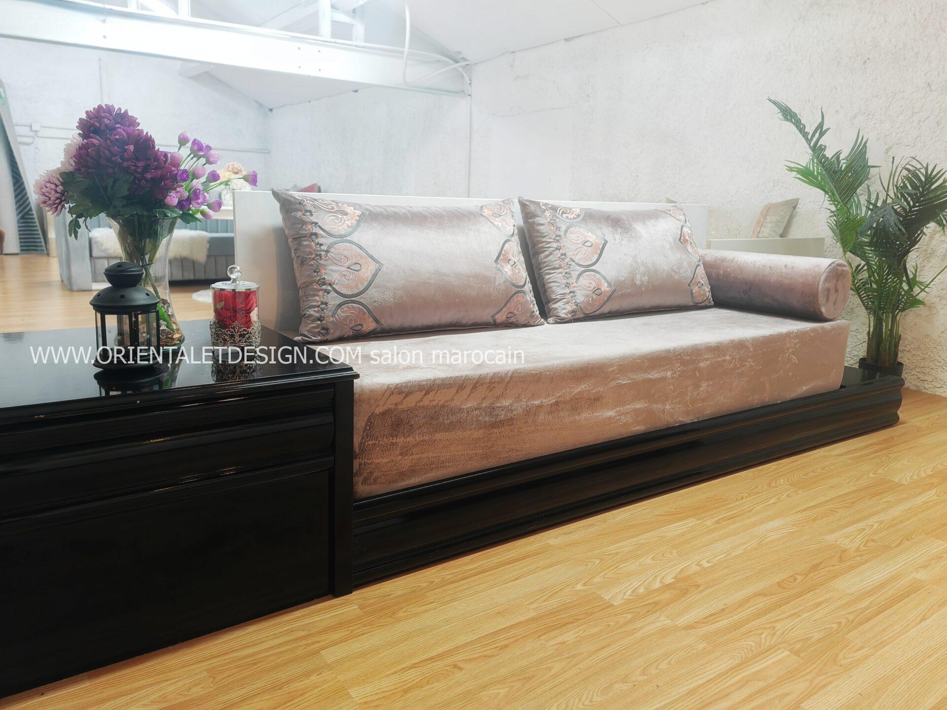 Tissu Velours Rose Poudré - Élégance et Douceur – Image 2