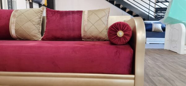 Tissu Bordeaux et Doré - Élégance et Qualité – Image 5