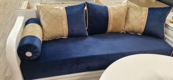 Tissu Velours Bleu et Doré - Élégance Classique et Luxe – Image 5