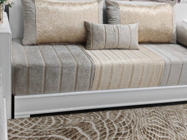 Tissu Brocart Matelassé Doré - Élégance Royale et Raffinement – Image 8