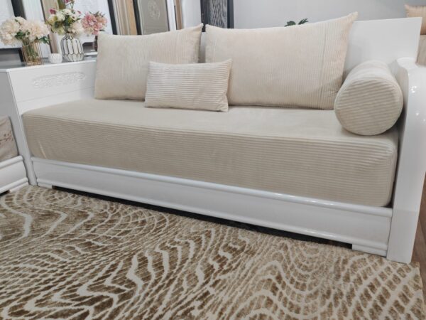 Tissu Beige Velours Côtelé - Élégance Naturelle et Confort – Image 8