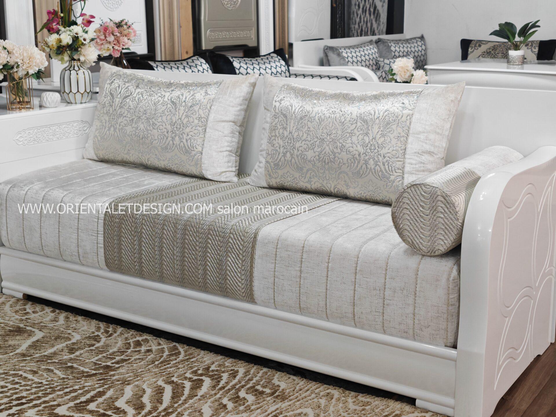 Tissu salon marocain Brocart Matelassé Argenté - Élégance Luxe et Raffinement