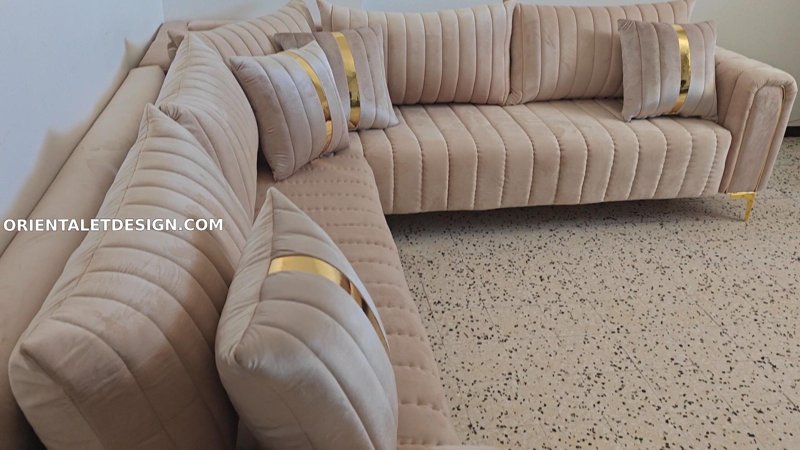 Salon marocain avec tapis à Tarascon