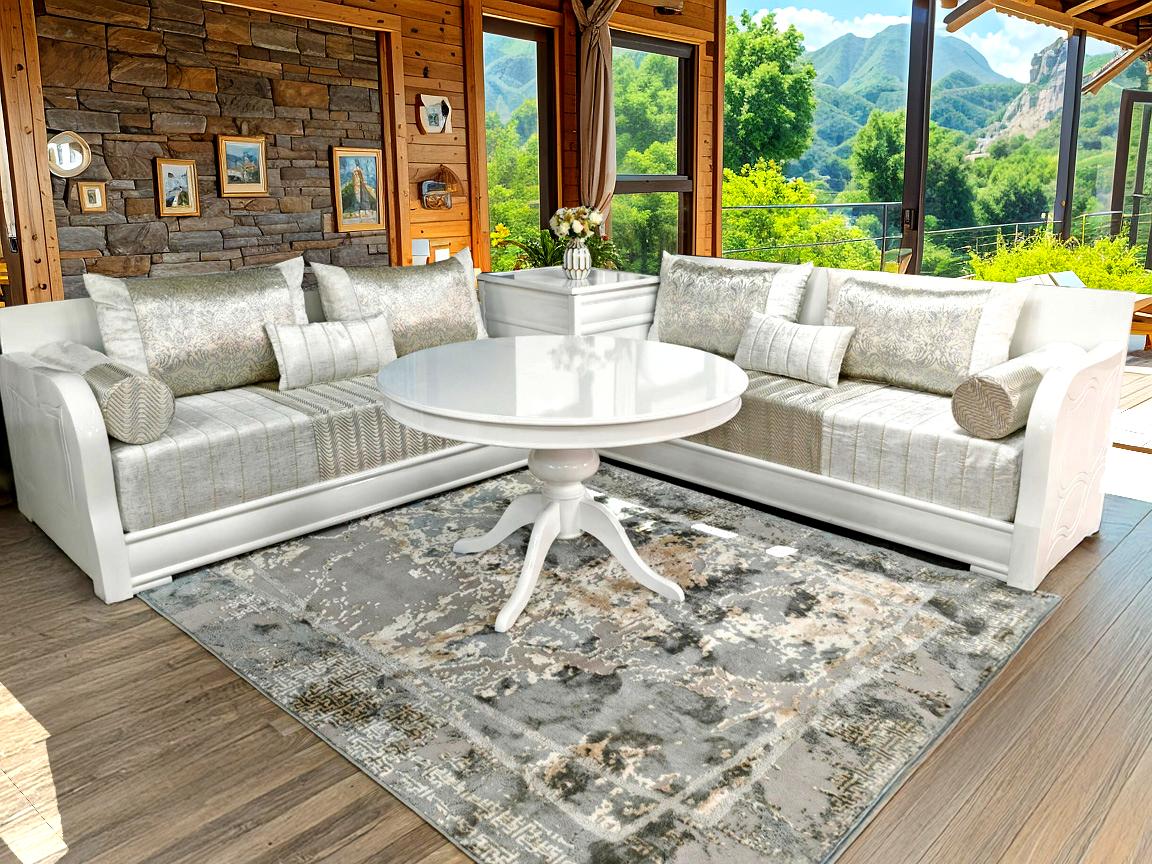 Salon marocain en bois naturel à Pertuis